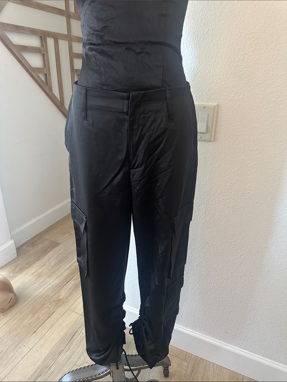 NWT Black Utility Cargo Jogger Pants - Women